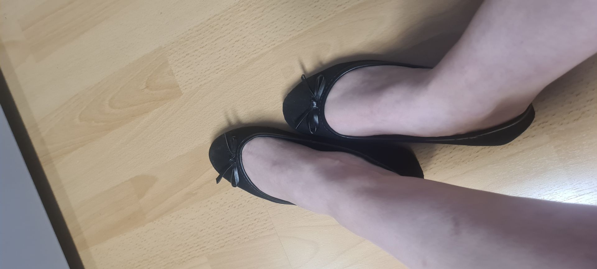 Black ballet flats